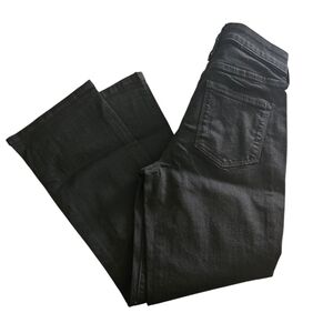 Women's Sonoma good for live crop flare jeans. Size 6 R